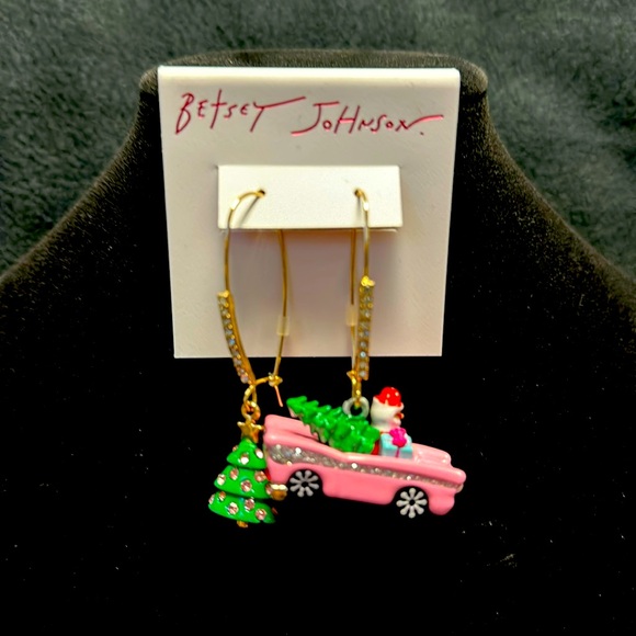 BETSEY JOHNSON “SANTA IN HIS PINK CADILLAC BRINGING HOME THE TREE” EARRINGS - Picture 1 of 3